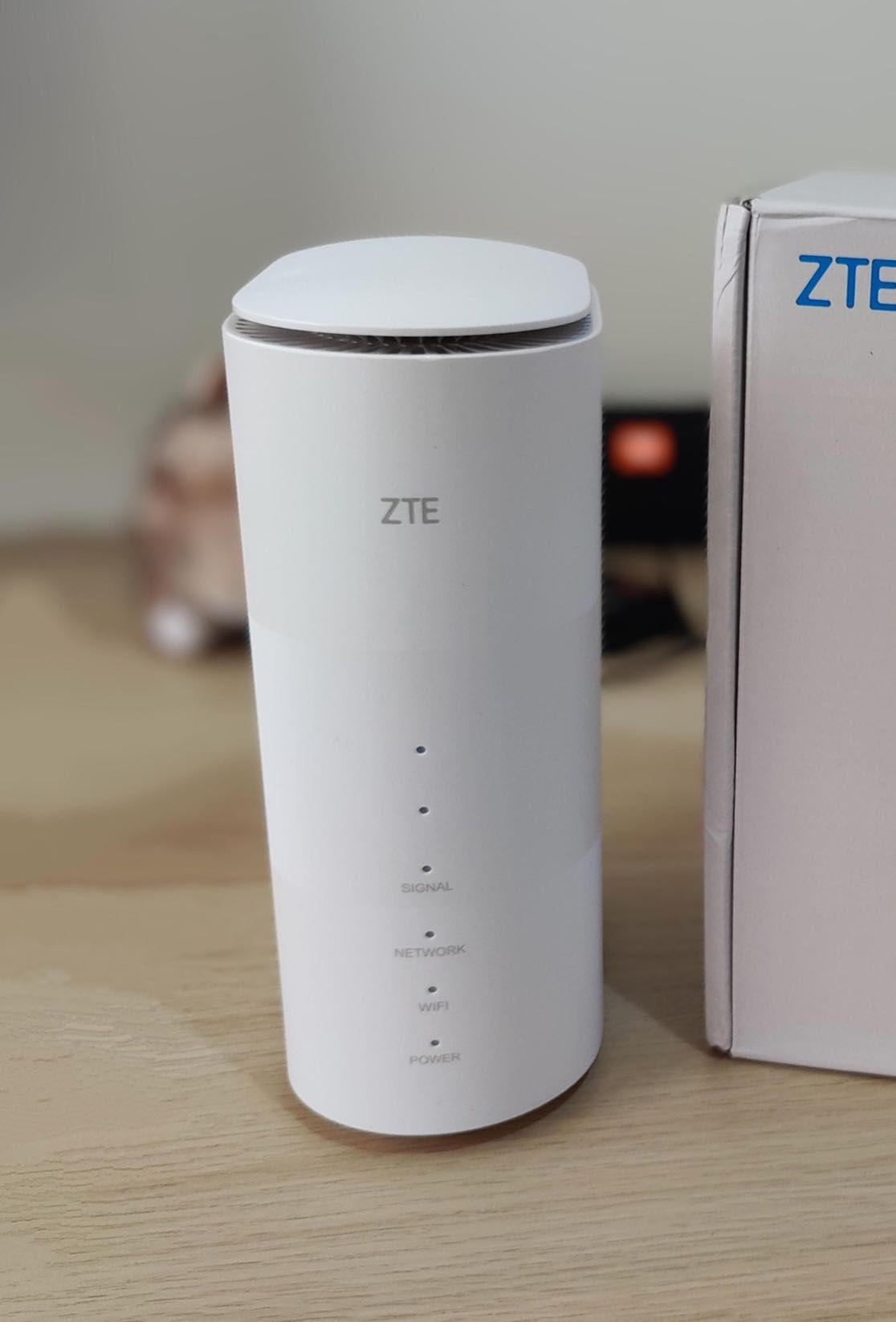 5G рутер ZTE MC801A Отключен към всички оператори