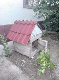 Собачий домик  б/у , размер высота 80, длина 90
