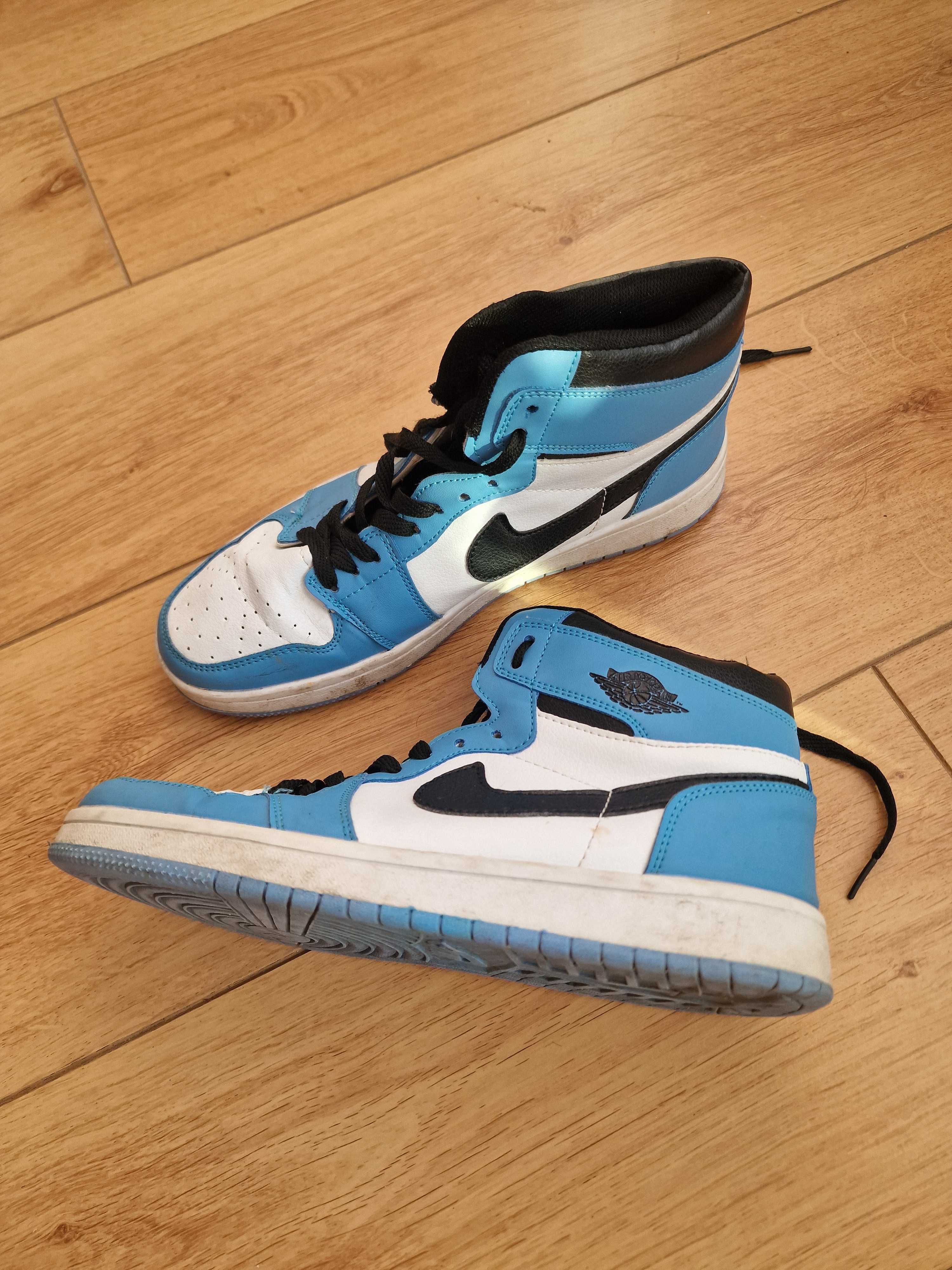 Продавам Nike и лилава маратонки