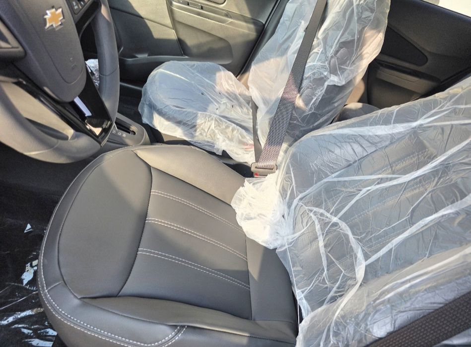 Кобальт мсм миднайт автомат сотилади.  2026йил