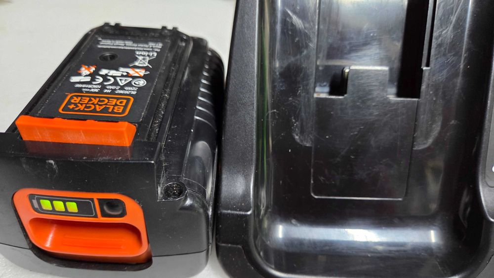 BLACK+DECKER - Set încărcător și acumulator 36 v 2,5 ah