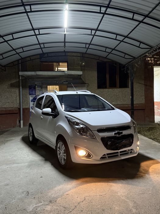 Spark srochno sotiladi