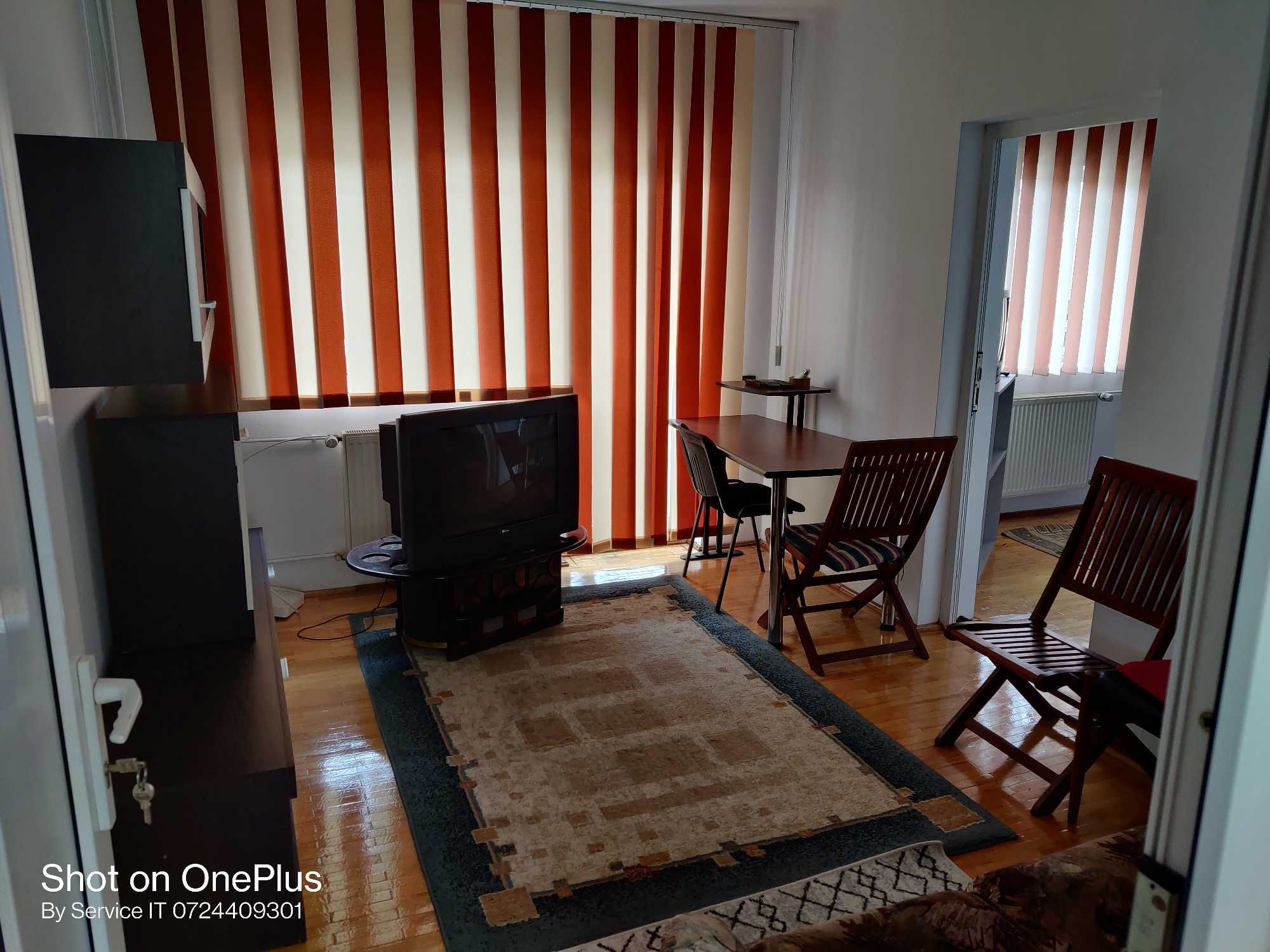 apartament 2 camere plus dependinte, in imobil casa la curte
