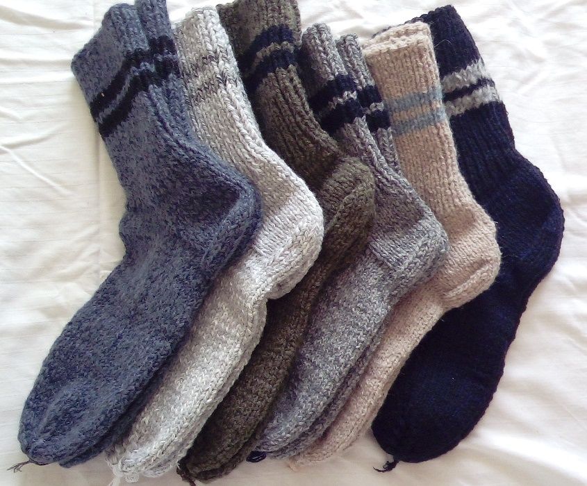 Ciorapi tricotati pentru femei si barbati