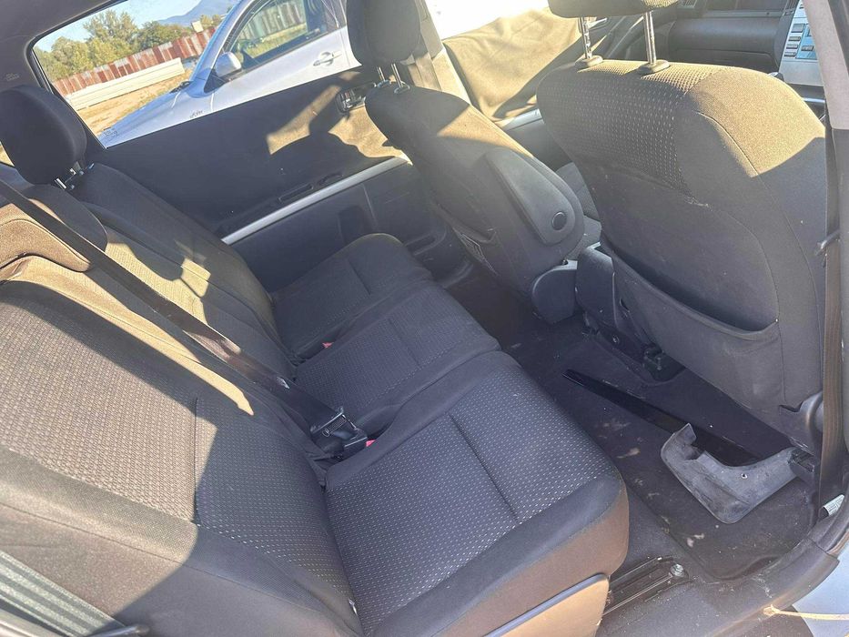 Toyota Corolla Verso Корола Версо 2.2 136 d-4d Facelift На Части