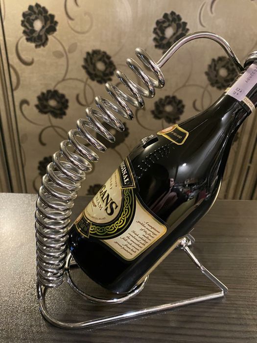 Поставка за бутилка