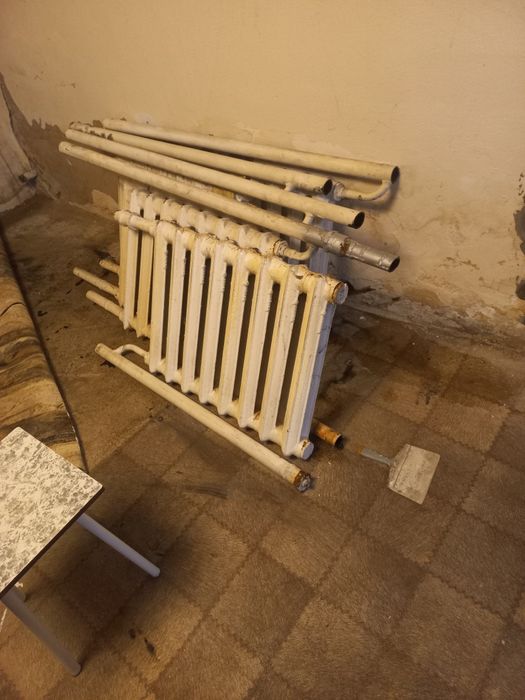 Радиатор отопления чугунный