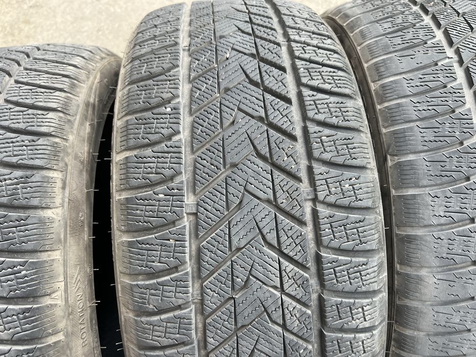 Зимни гуми 245/40 19  Roadmarch 2 броя