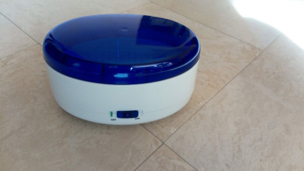 Почиставща вана с вибрации