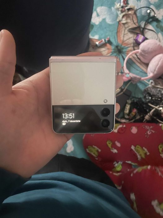 Vând sau schimb Z flip 3