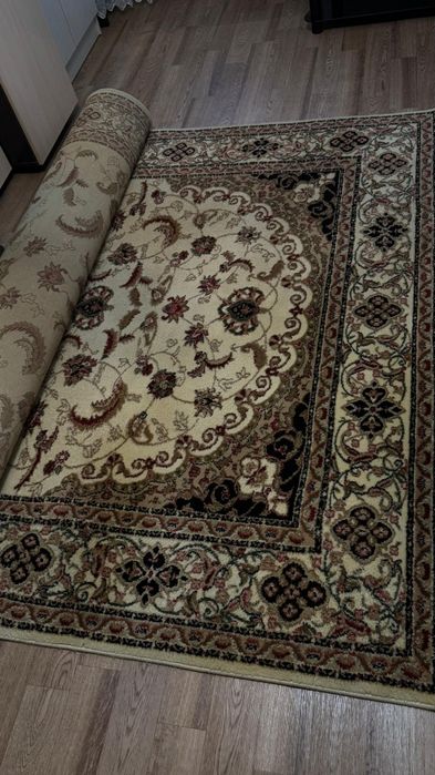 Продам ковер большой
