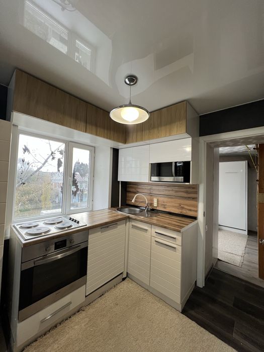 Продам 2 комнатную квартиру 37,2  3/4 этаж