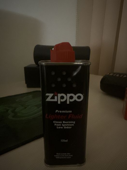 Нова запалка на Supreme x Zippo SS18 лимитирана серия