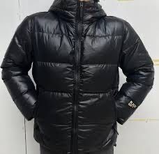 Пуховик зима 50р новый 15.000