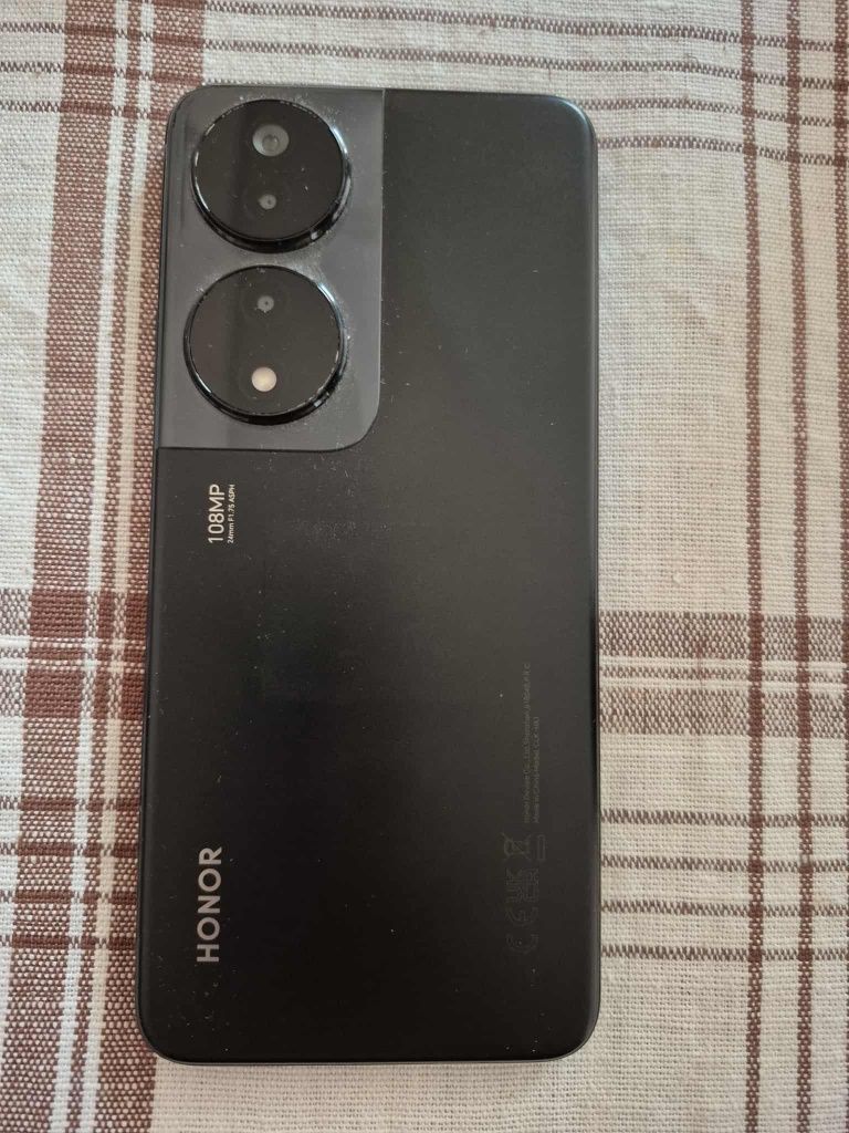 Honor90 smart and Samsung s21fe