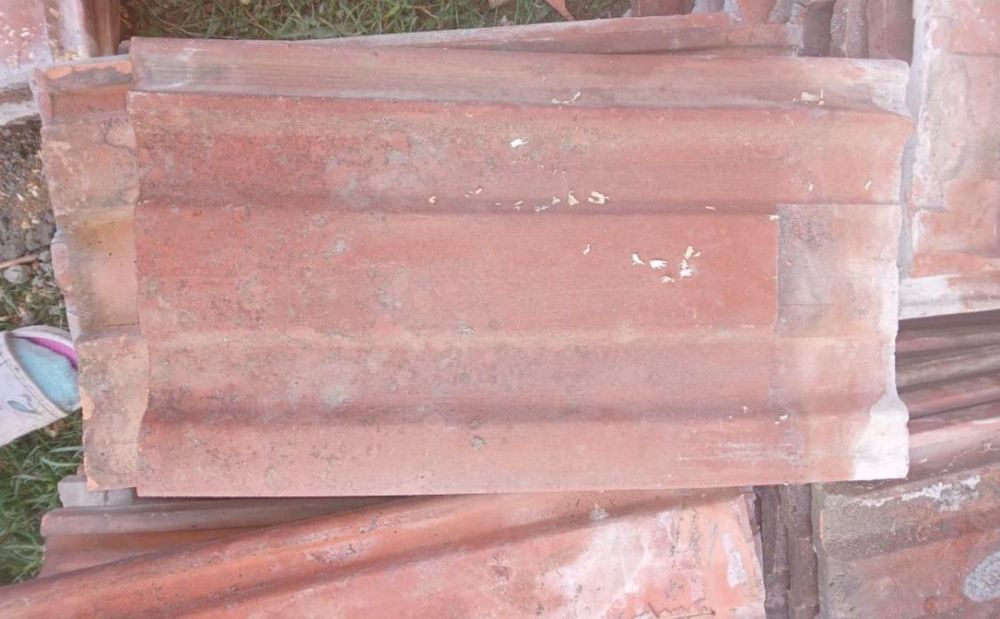Tigla in stare foarte buna 1500-2000 buc