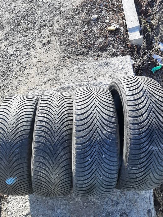 Продам шины. 215/50/17 мишилин