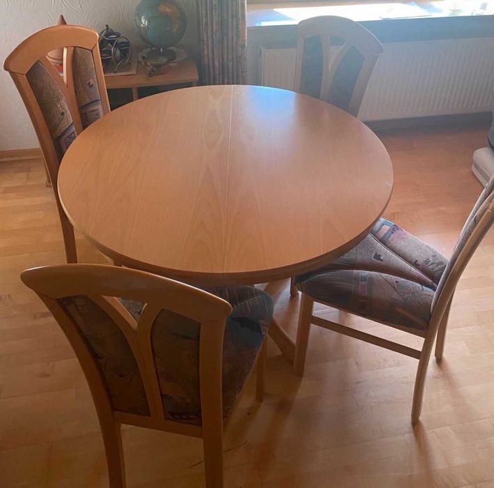 Mobila secound hand in stare buna.