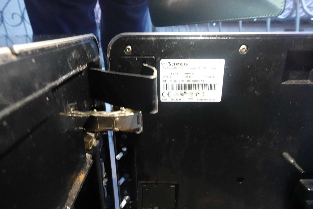 Saeco Exprelia espressor automat cu cana lapte