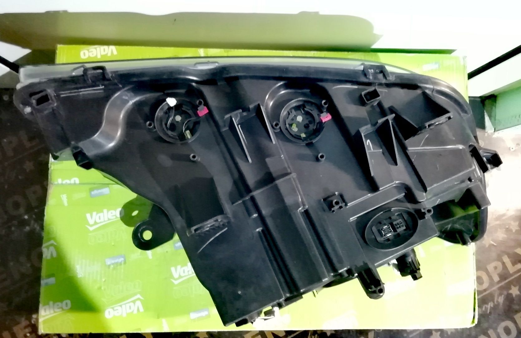 Фар Фарове за БМВ Х3 Ф25 / BMW Х3 F25 Bi-xenon.