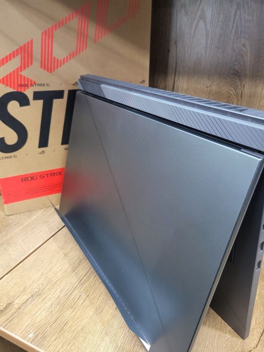 ASUS Rog Strix G814J (Eclipse Gray