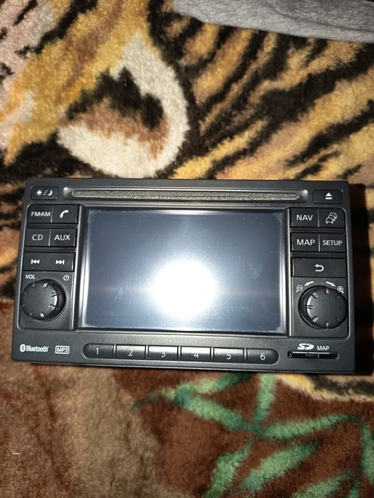 Navigație originală Nissan Qashqai J10 + card hărți + cod activare + r