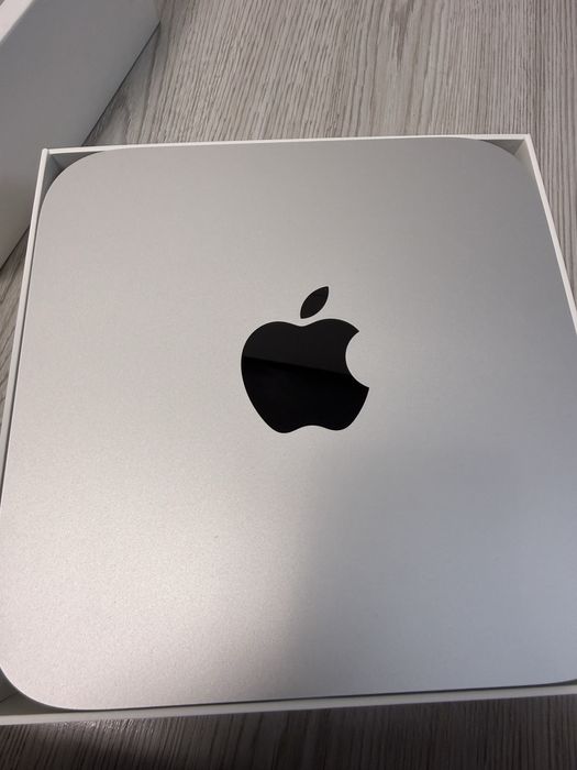 Mac mini M2 (2023) – impecabil, ca nou, 256 GB SSD, cutie+accesorii