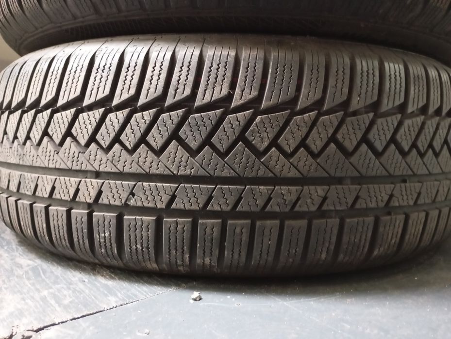 Anvelope 215/60/17 Continental