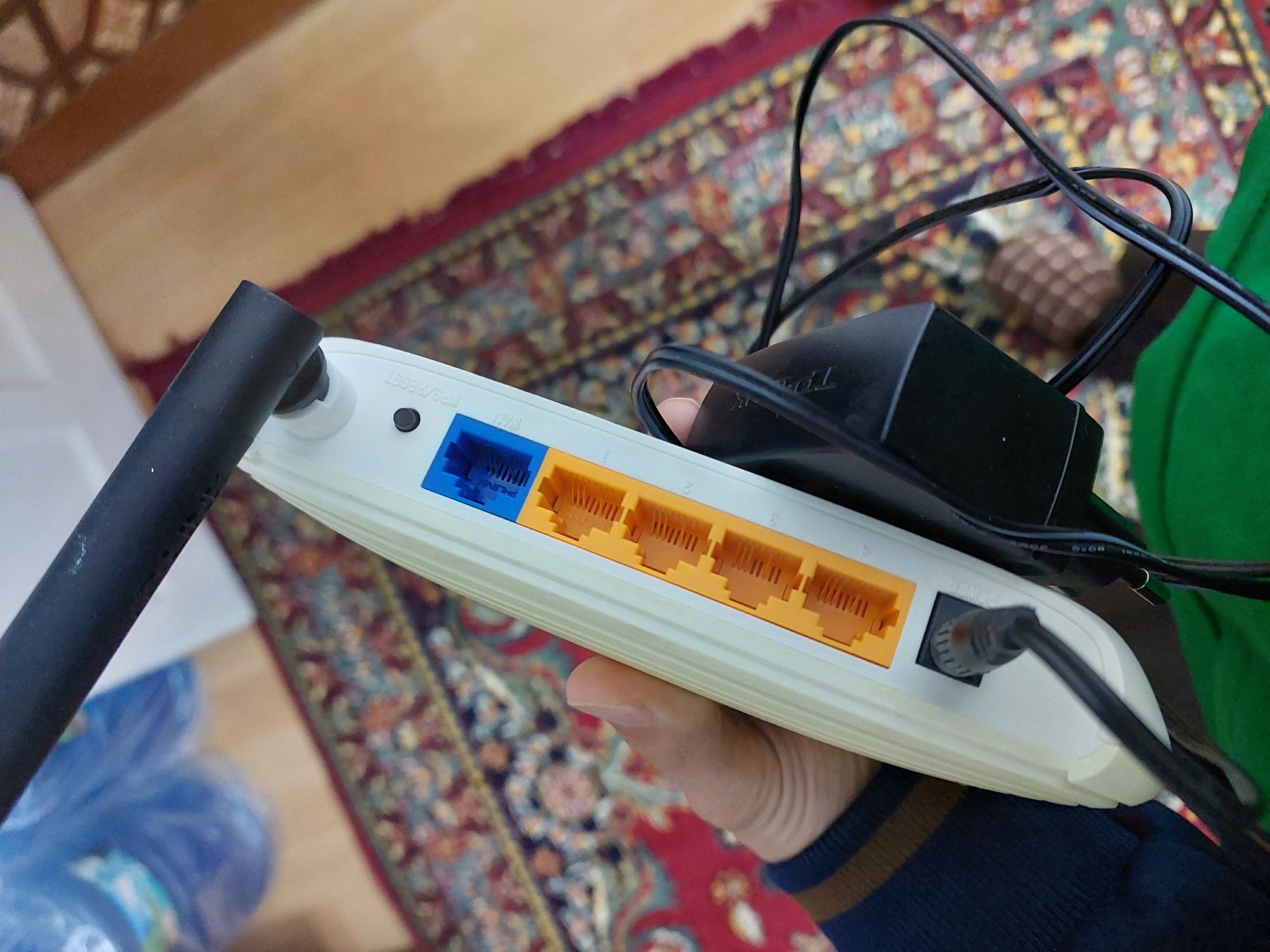 TL-WR740N. TP-Link
