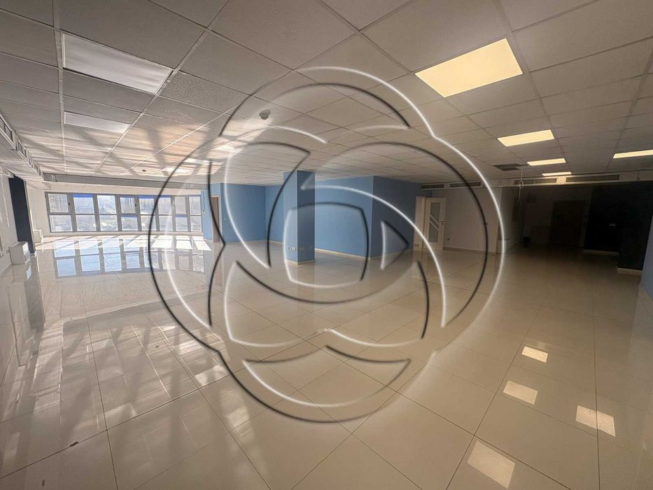 Дава се под наем Офис в София, Младост 3 - 353 кв.м за 2300 € - Снимка #1