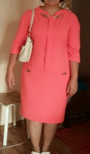 Продам красивое оригинальное платье