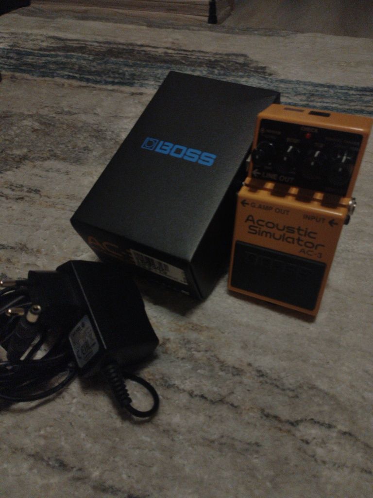 Pedala Chitara BOSS Acoustic Simulator si cadou