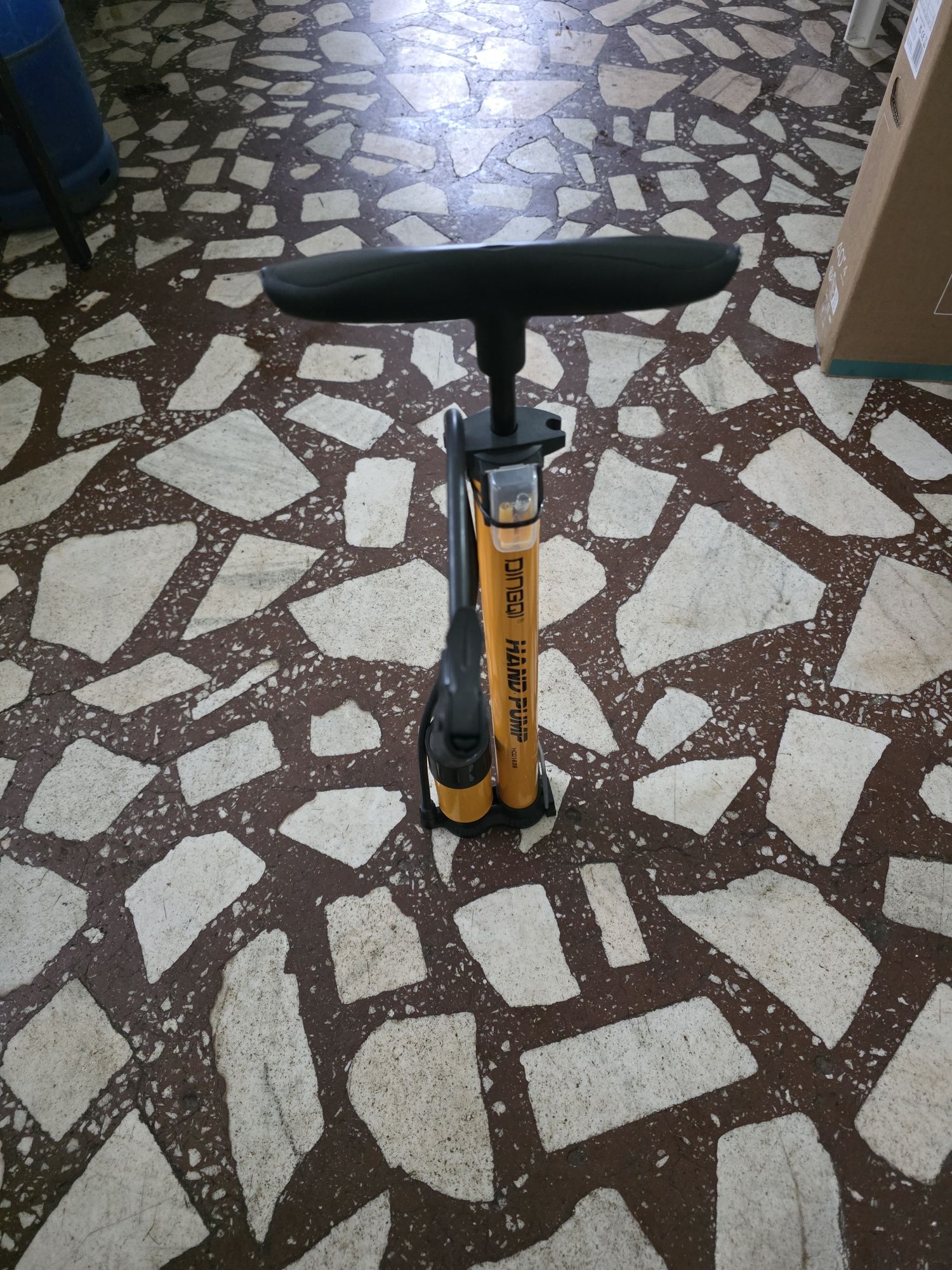 Pompă Auto, biciclete etc, Nouă