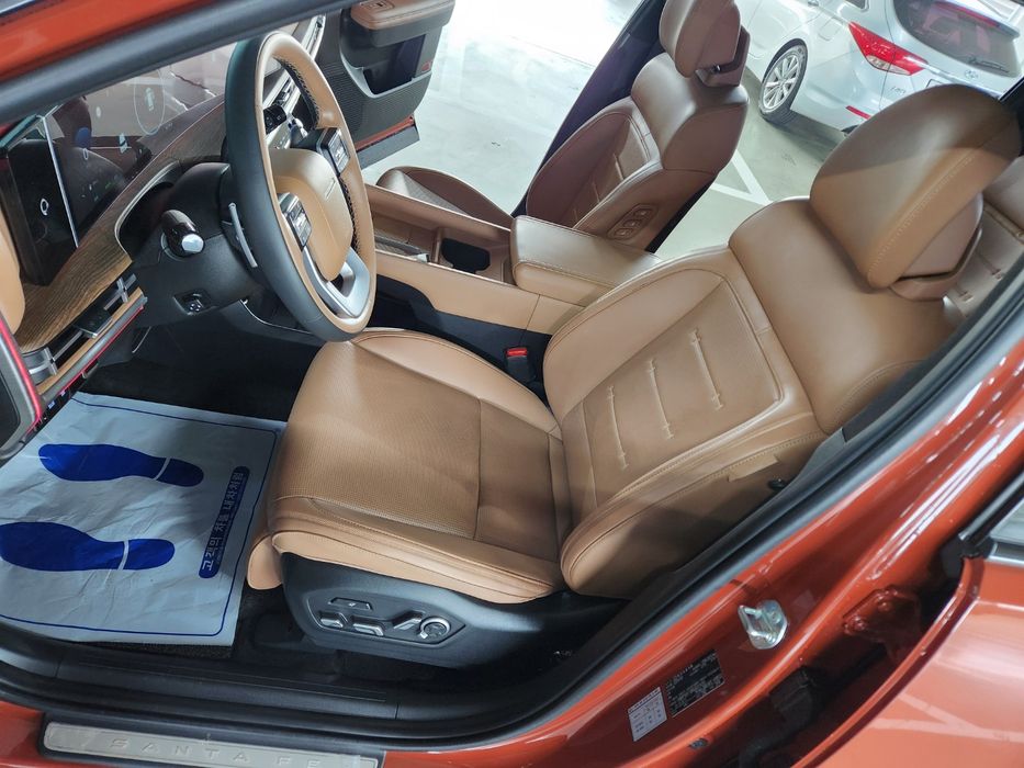 Hyundai Santafe HEV 1.6 2WD Calligraphy