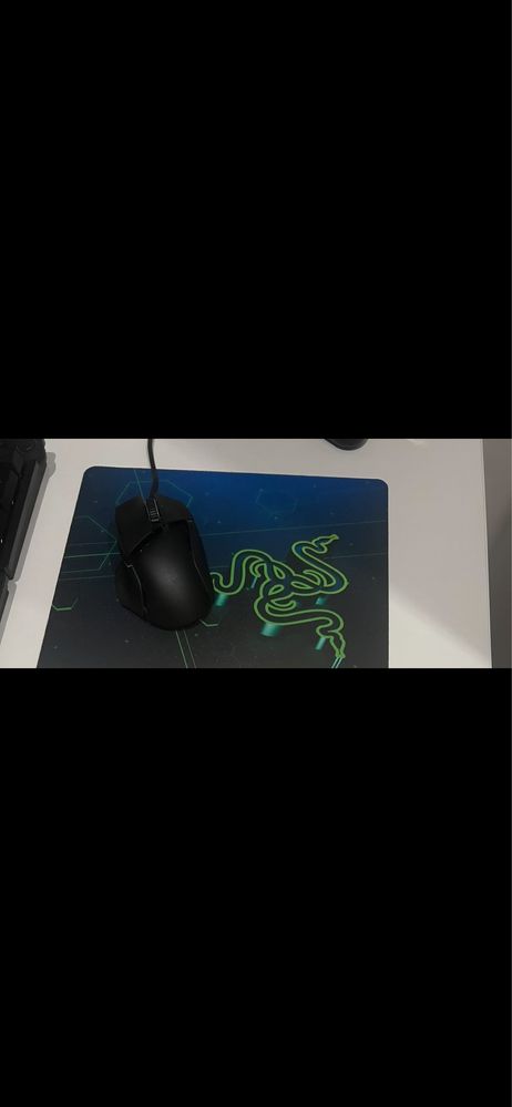 Razer Basilisk V3 + подарък mouse pad razer