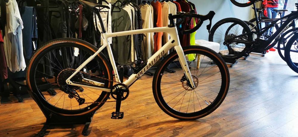 Bicicleta Specialized Diverge Expert Carbon 58 2024 gravel bike