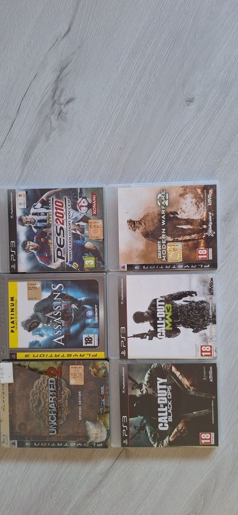 Vând playstation 3+jocurile din poza și maneta