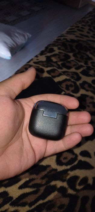 Vând căști Huawei