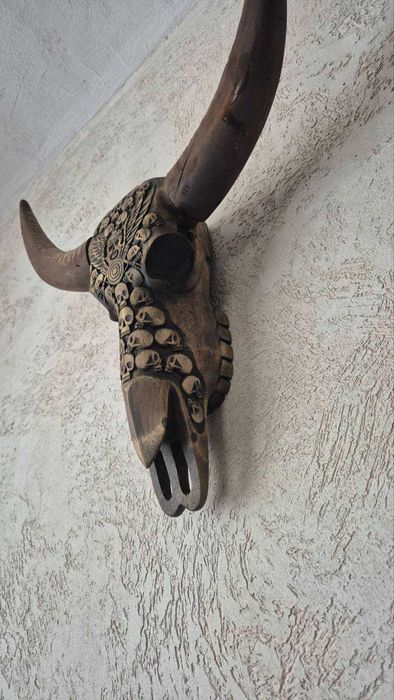 Масивна Авторска дърворезба, произведение!