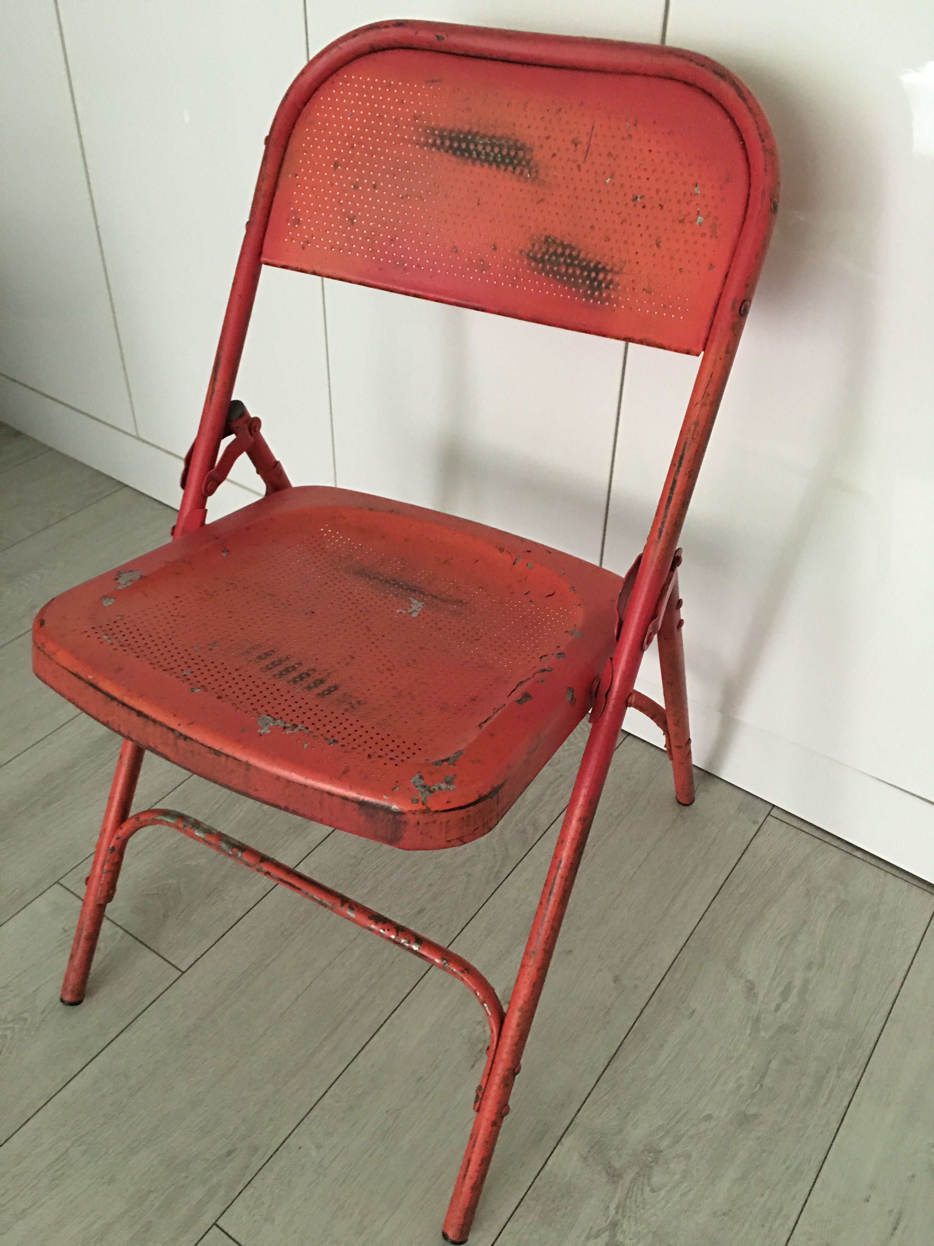 Vintage scaun metalic, patina