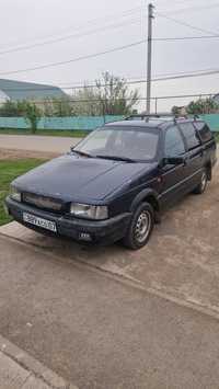 Продам VOLKSWAGEN PASSAT B3 universal 1991