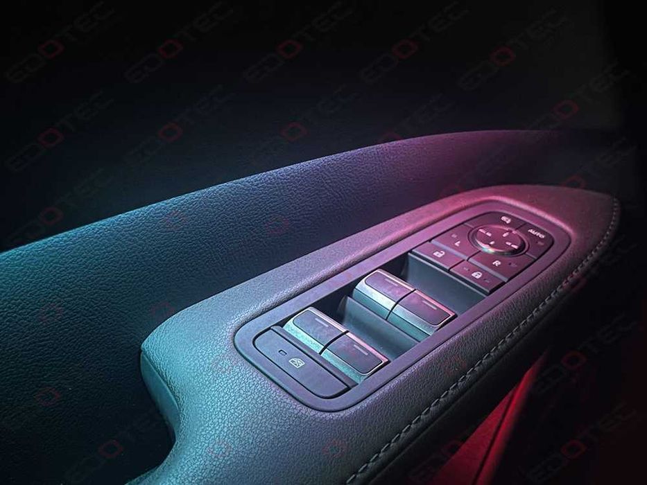 Lumini ambientale LED dedicate LEXUS
