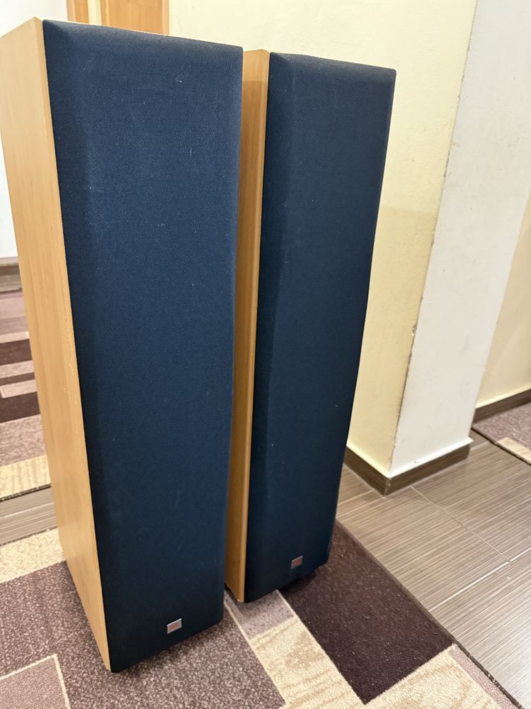 JBL E80 Тонколони