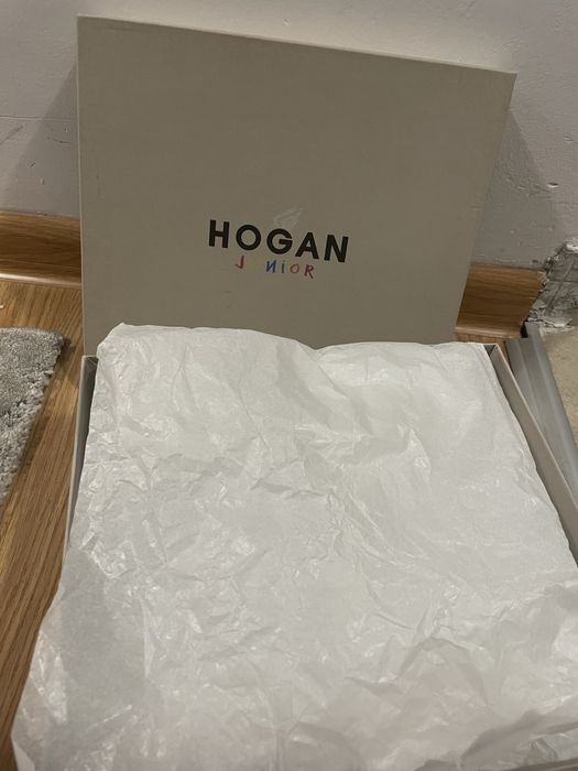 Adidasi casul Hogan doar predare persoanal!