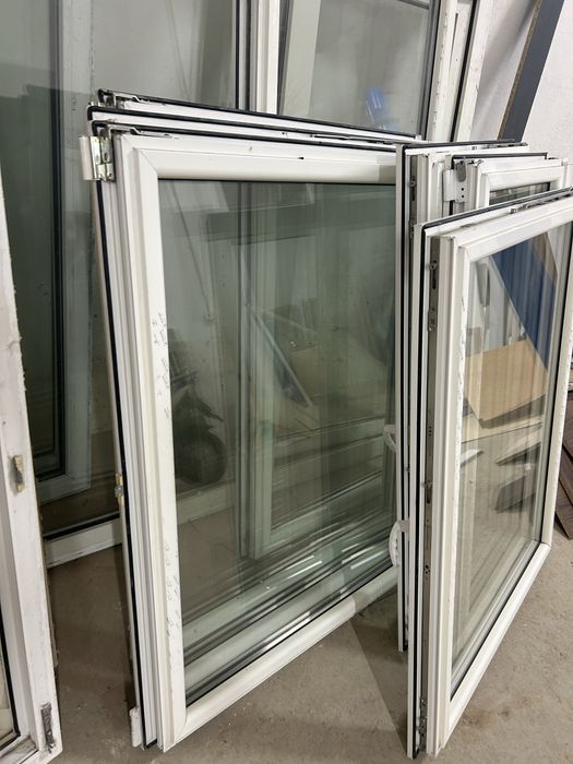 Vand geamuri si usa de balcon termopan