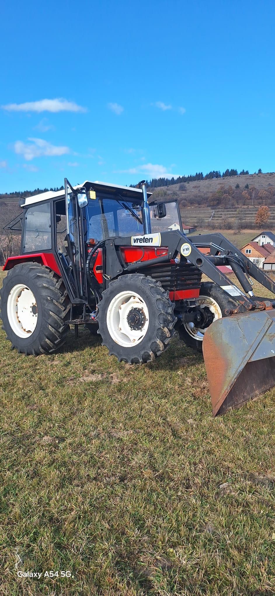 Vând Tractor 533-DTC