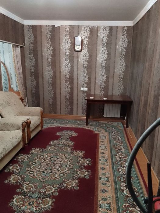Срочно сотилади 1 ком квартира