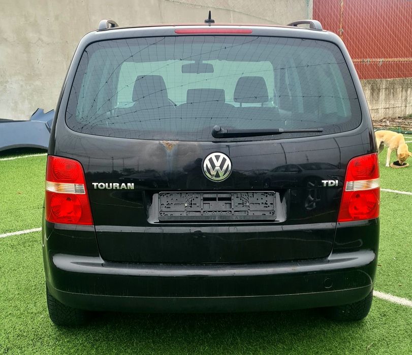 Dezmembrez/Dezmembrari / Piese /Accesorii Vw Touran,BLS,BKC