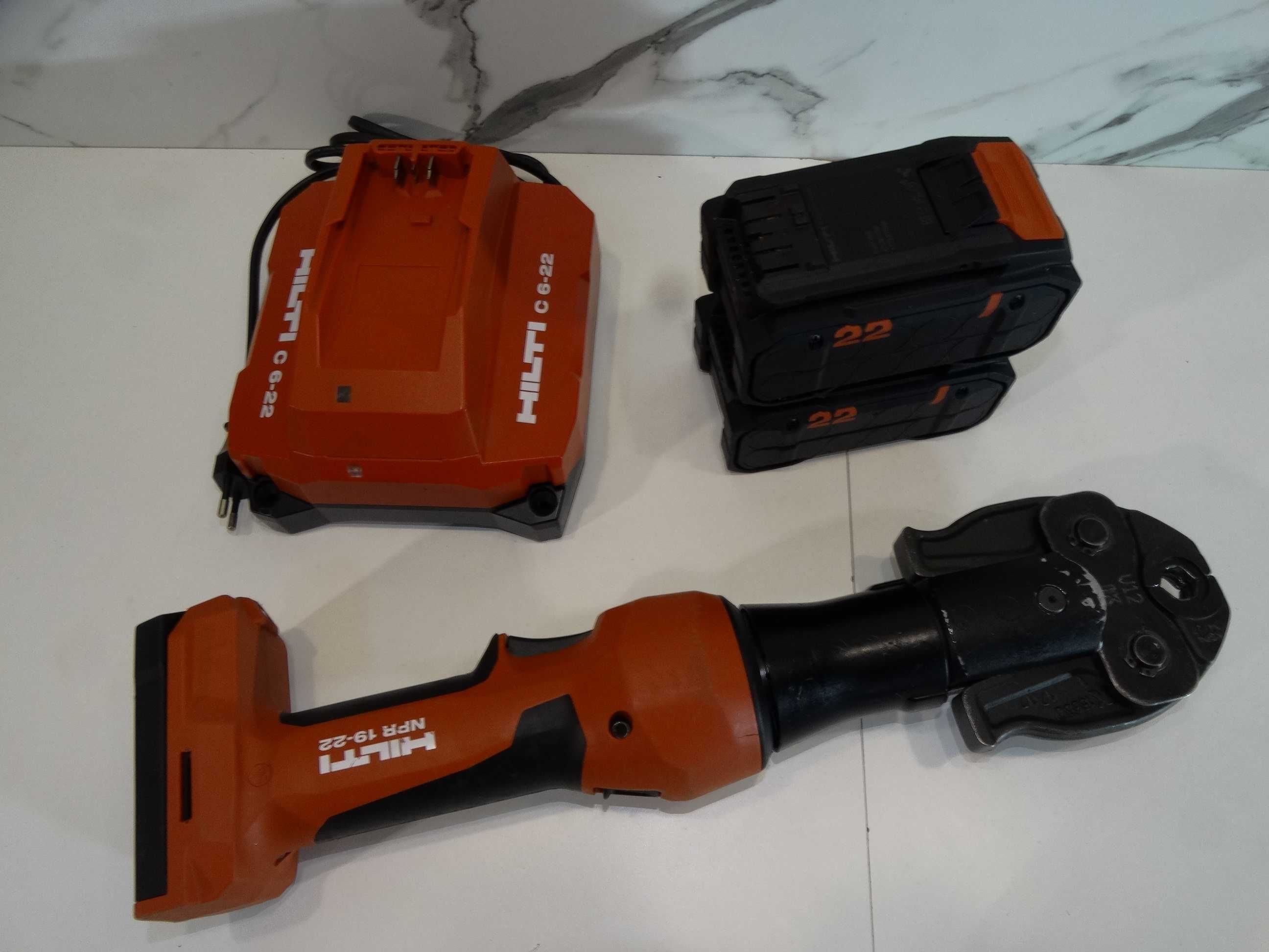 2023 - Hilti NPR 19 - 22 / Nuron - Мини преса за фитинги - 19 KN