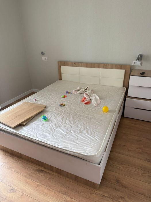 Продам кровать двухспальная